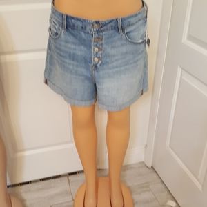 CONDITION CHECK THE PICTURES. BLUE  SHORTS SIZE 14 GOO